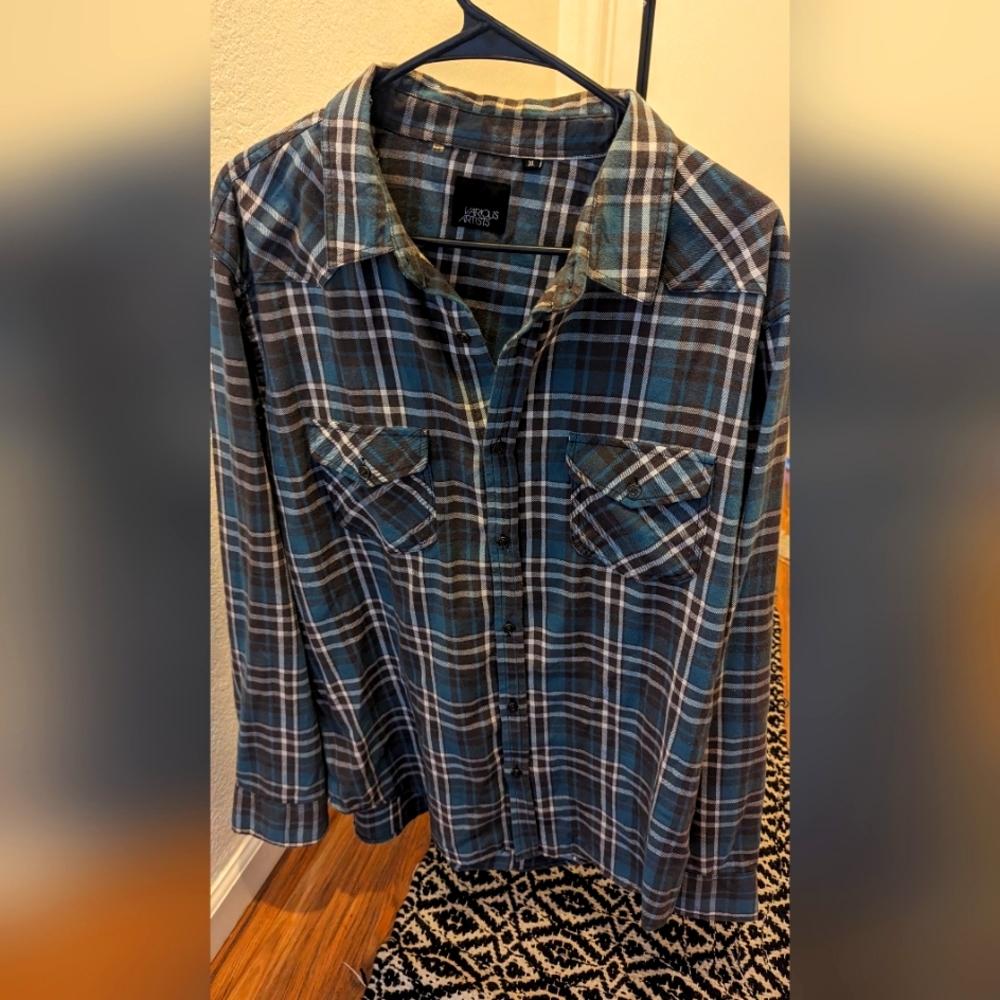 Men's XL button-up up flannel